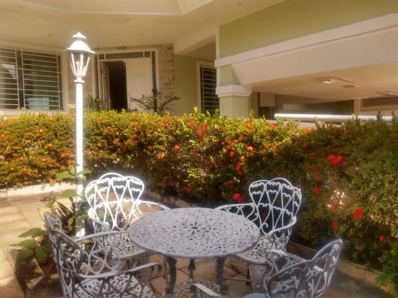 Imagem Casa 3 suítes 360m² 4 vagas Jardim Carioca Rio de Janeiro/RJ