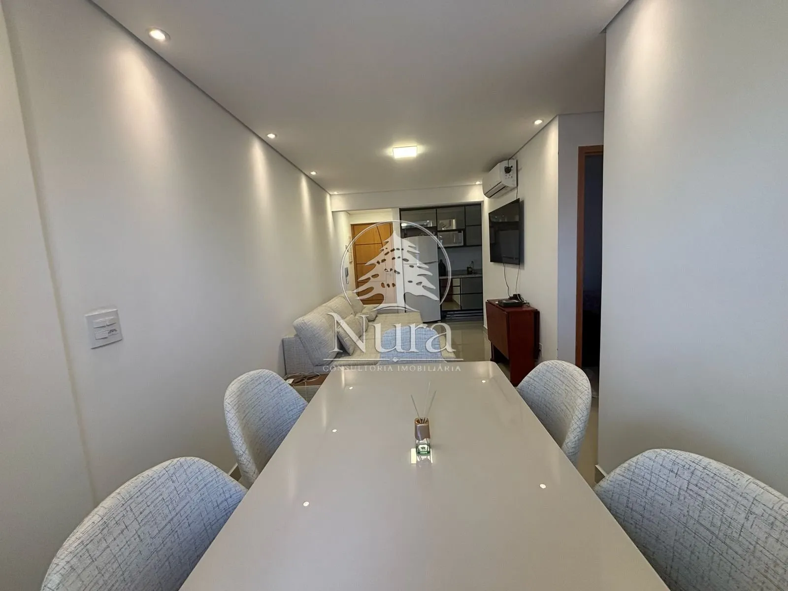 Imagem Apartamento de 2 quartos, 65m² no bairro Embaré, em Santos