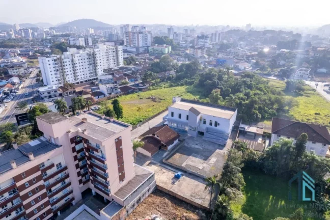 Imagem Terreno Comercial 3.600m2, com benfeitoria em Joinville SC