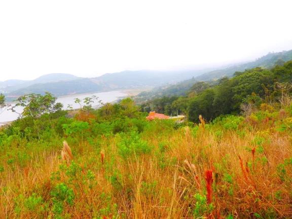 Imagem Terreno à venda em Garopaba-SC, bairro Macacu, 46.578,61m², com vista para Lagoa e Mar!