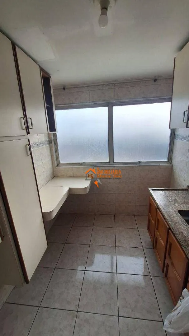 Imagem Apartamento Duplex com 2 dormitórios à venda, 60 m² por R$ 262.000,00 - Cocaia - Guarulhos/SP
