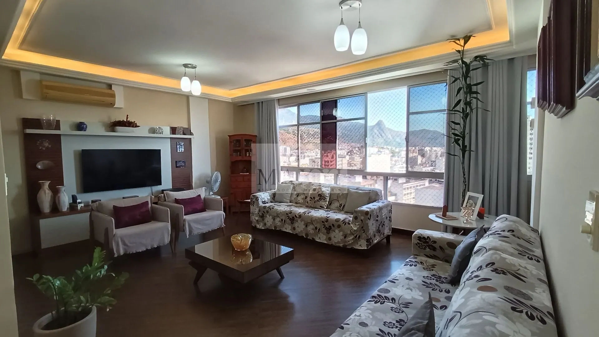 Imagem Edifício Tour Fontainebleau - Oportunidade Única: Apartamento à Venda no Bairro Tijuca, Rio de Janeiro-RJ