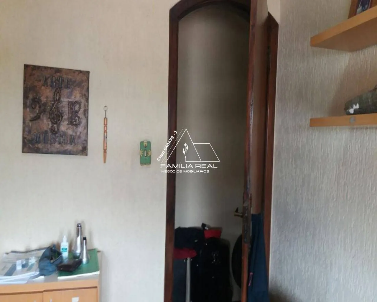 Imagem Sobrado Padrão na Vila Matilde, com 04 Dormitórios, sendo 01 Suíte