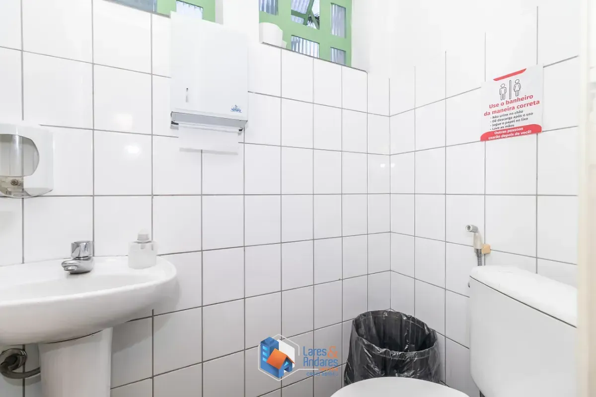 Imagem Casa comercial para venda em Água Branca, 436m²