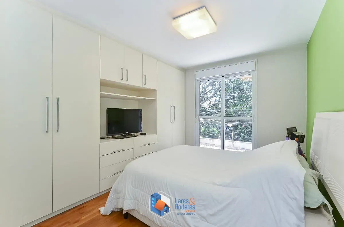 Imagem Sobrado para venda em Jardim das Vertentes com 3 quartos, sendo 1 suíte, 160m²