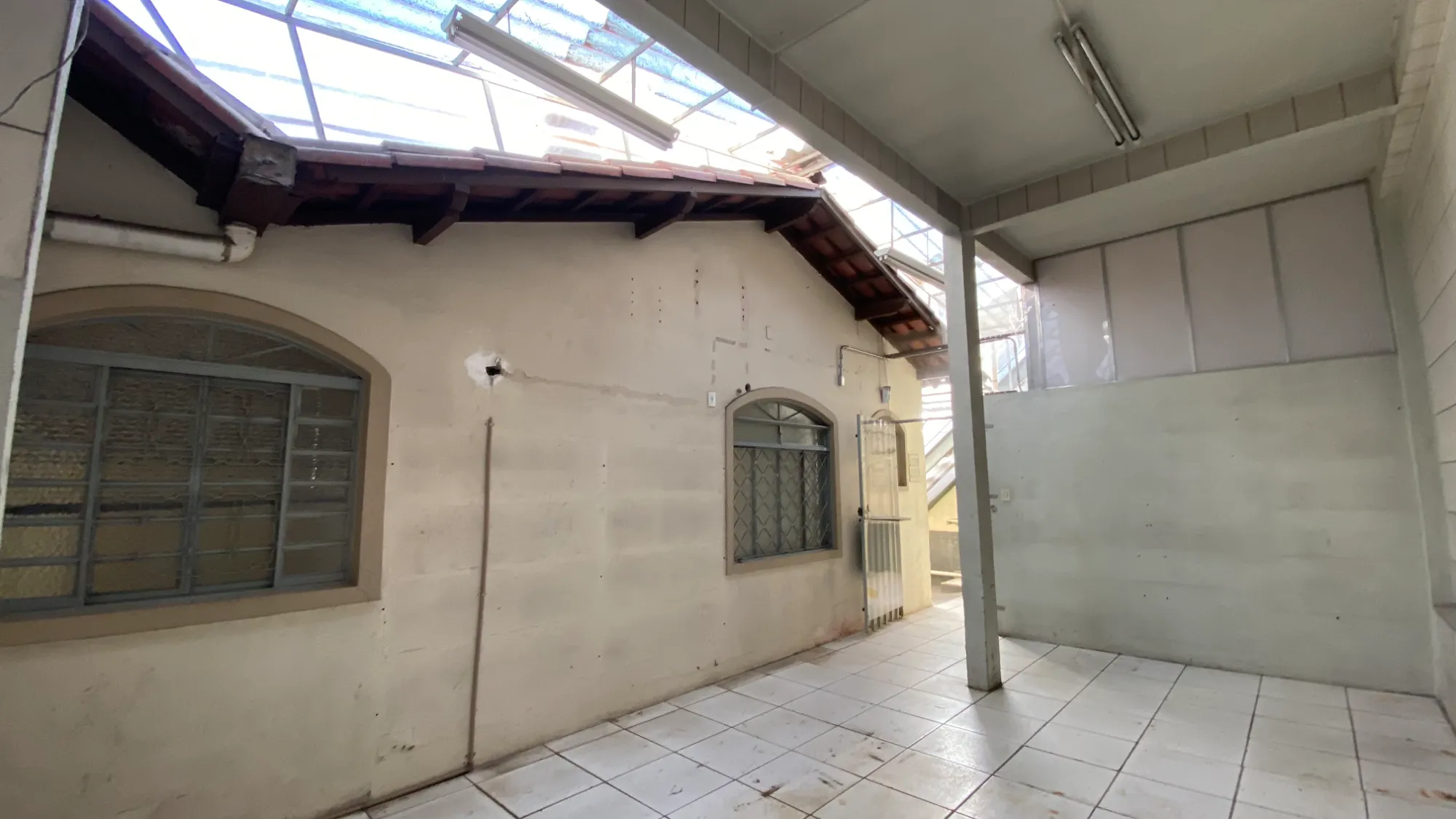 Imagem Casa com 3 Quartos à Venda ou Locação, 187 m² em Betânia - Belo Horizonte