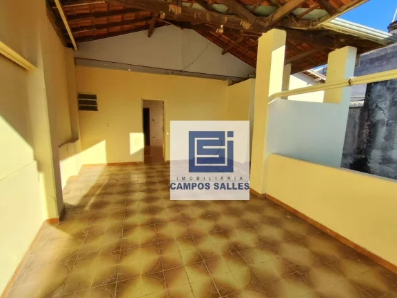 Imagem Casa com 3 dormitórios para alugar por R$ 3.861/mês - Rua Treze de Maio -Centro - Socorro/SP