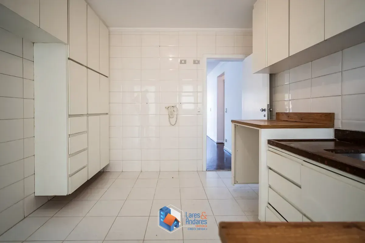Imagem Apartamento para venda em Moema com 3 quartos, sendo 1 suíte, 145m²