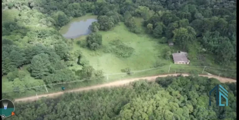 Chácara oportunidade de Ouro, bem localizada na estrada Cabeça D'anta, Bocaiúva do Sul com 09(nove) alqueires,