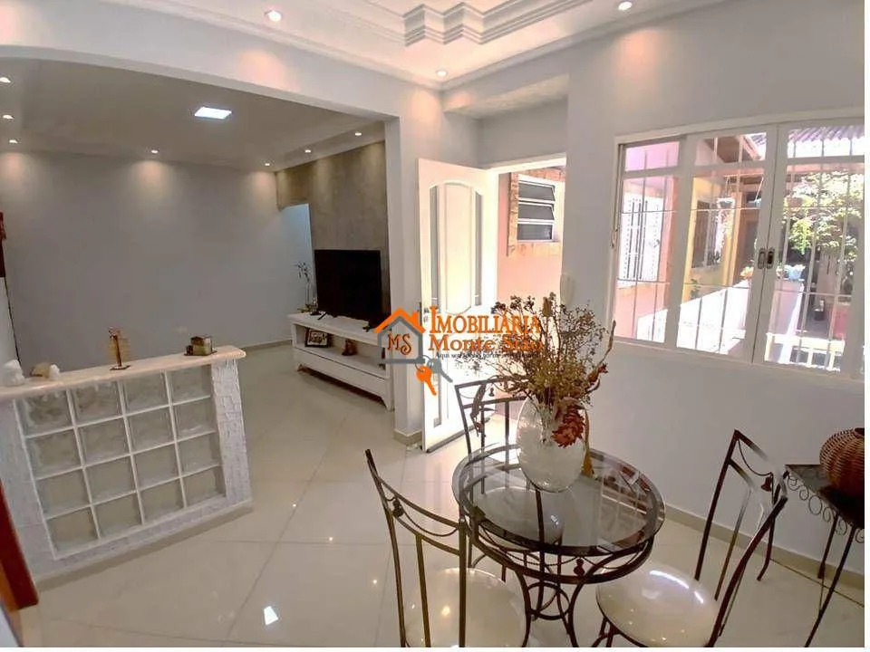 Imagem Sobrado com 3 dormitórios à venda, 220 m² por R$ 695.000,00 - Jardim Palmira - Guarulhos/SP