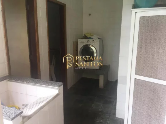 Imagem Casa Espetacular no Bosque dos Esquilos com 486m² e Área de Lazer Completa