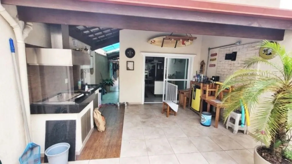 Imagem CASA COM 160,00 m² - CANTO DO FORTE - PRAIA GRANDE SP
