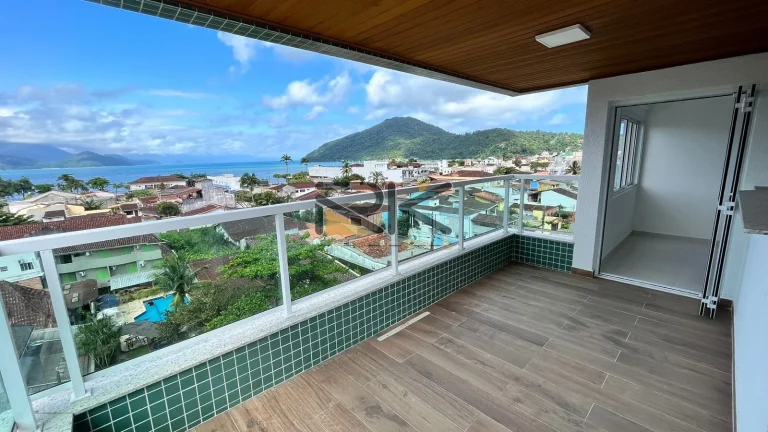 Imagem Cobertura no Itaguá com 3 dormitórios sendo 2 suítes,sala 2 ambientes,cozinha,varanda gourmet com churrasqueira,vista para o mar