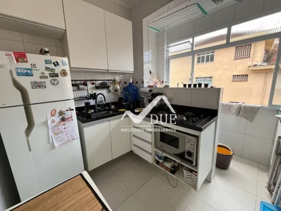 Imagem Apartamento com 2 dormitórios à venda, 65 m² por R$ 375.000,00 - Campo Grande - Santos/SP