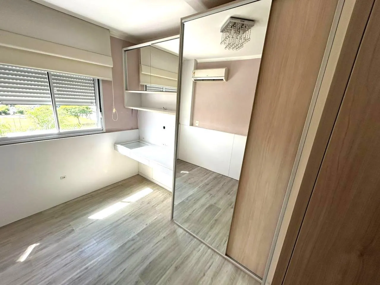Imagem Apartamento no Sarandi de 3 dormitórios e 2 vagas
