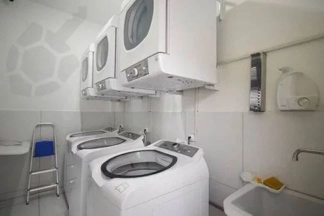 Imagem LOCAÇÃO * ESTUDIO * SEMI MOBILIADO * ANDAR ALTO * 1 VAGA
