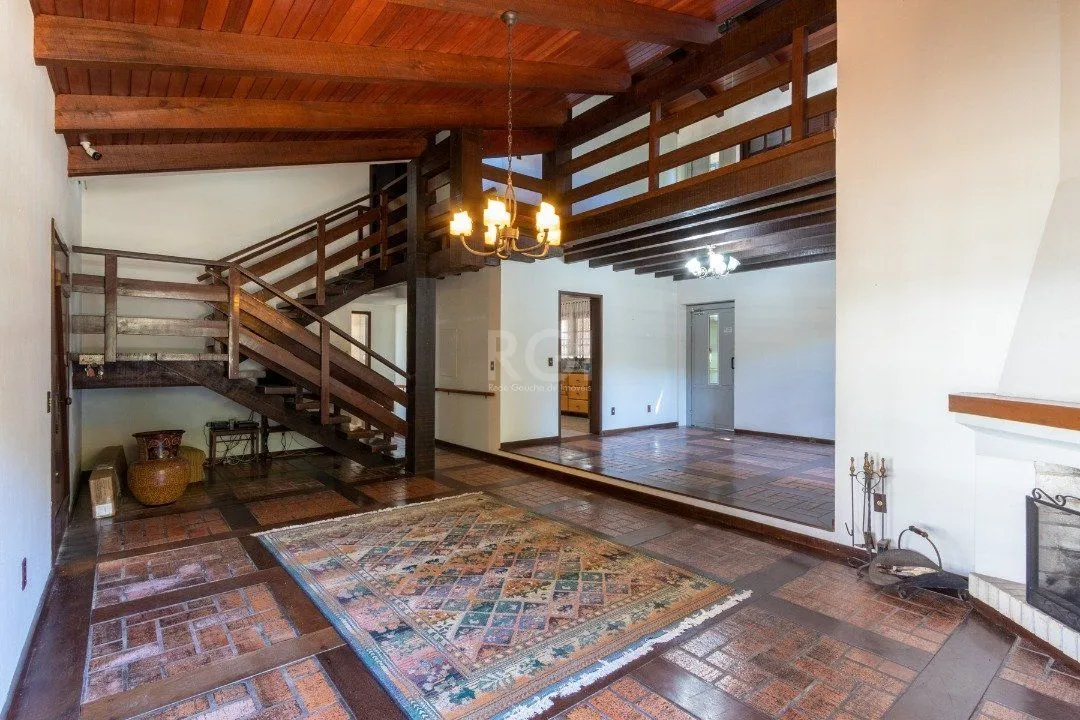 Imagem Casa para Venda - 357.28m², 4 dormitórios, sendo 1 suites, 4 vagas - Jardim Isabel