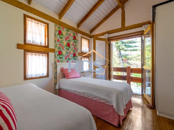 Imagem Linda casa 1120 m