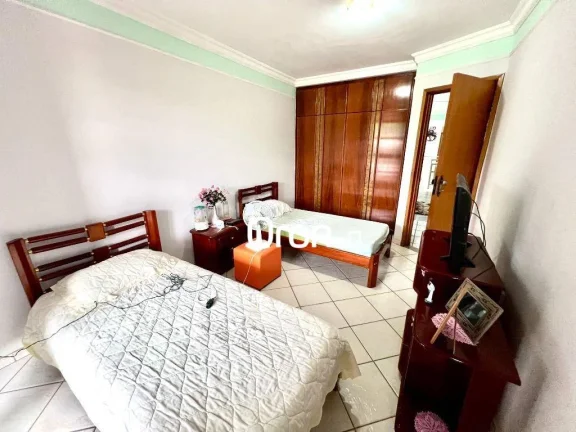 Imagem Sobrado à venda, 247 m² por R$ 1.100.000,00 - Jardim América - Goiânia/GO