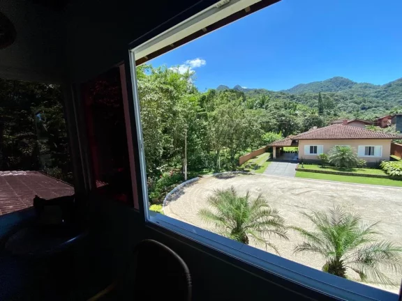 Imagem Casa em Condomínio para Venda em Ubatuba / SP no bairro Horto Florestal