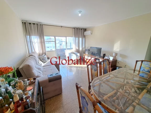 Imagem Apartamento com 131m², 2 quartos, varanda, dependência, vaga demarcada por R$720.000,00 no Gonzaga em Santos