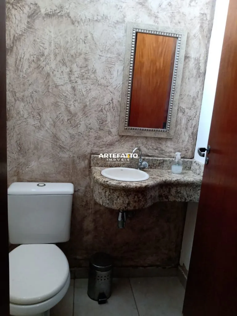 Imagem Sobrado à venda em Franca, Jardim Flórida, com 3 quartos, 380m2