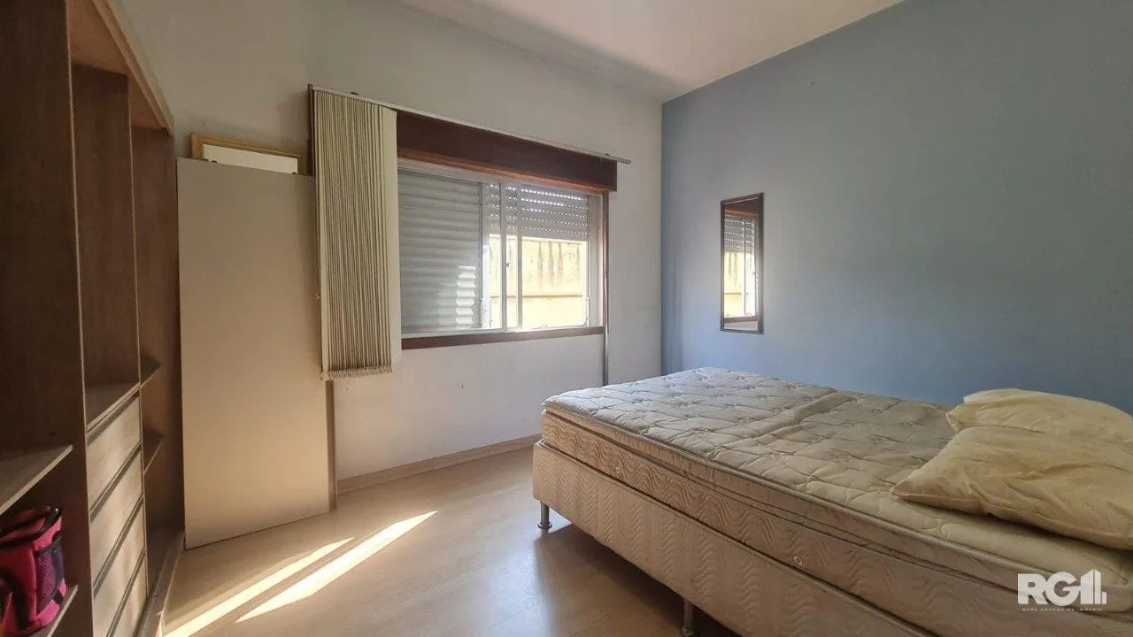 Imagem APARTAMENTO DE 2 DORMITÓRIOS AMPLO E MOBILIADO NA CIDADE BAIXA