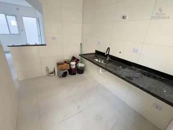 Imagem Casa de condomínio na Vila Tupi, 2 Dormitórios com Suíte! Casa Térrea!