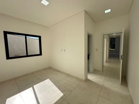 Imagem CASA, 3 QUARTOS SENDO 1 SUÍTE, BAL VOLTA MUNDO I