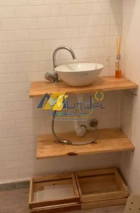 Imagem Vendo Sala Comercial em São Caetano, Centro. Proximo a Av Goias.