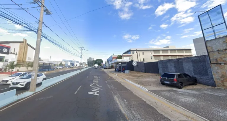 Imagem EXCELENTE BARRACÃO EM FASES FINAIS DE CONSTRUÇÃO NA AVENIDA CHAMPAGNAT COM LOCALIZAÇÃO PRIVILEGIADA DISPONIVEL PARA LOCAÇÃO