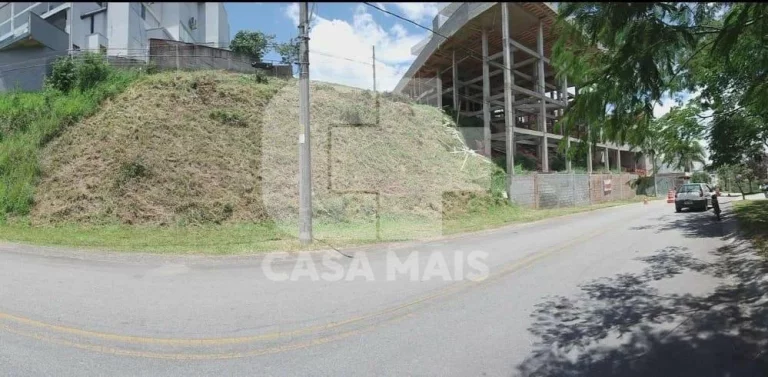 Imagem Lote em Condomínio Fechado para Venda em Carapicuíba / SP no bairro Golf Gardens