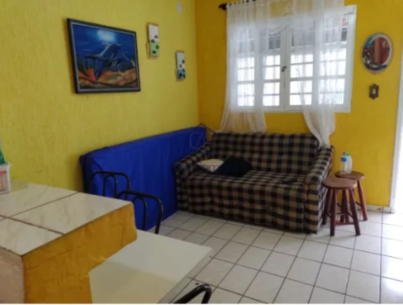 Imagem Sobrado em condomínio a 600m da praia Martim - Caraguatatuba/SP