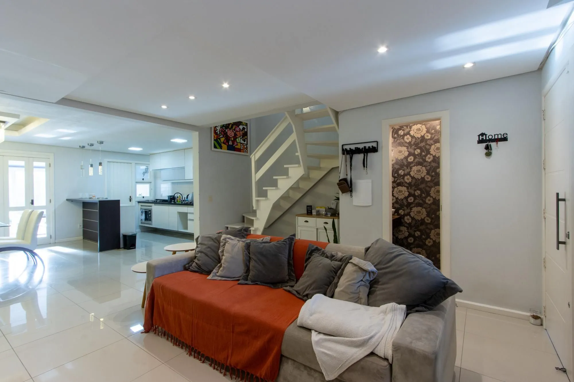 Imagem Casa sobrado, 3 quartos, 1 suite, 3 banheiros, 3 vagas em Ipanema