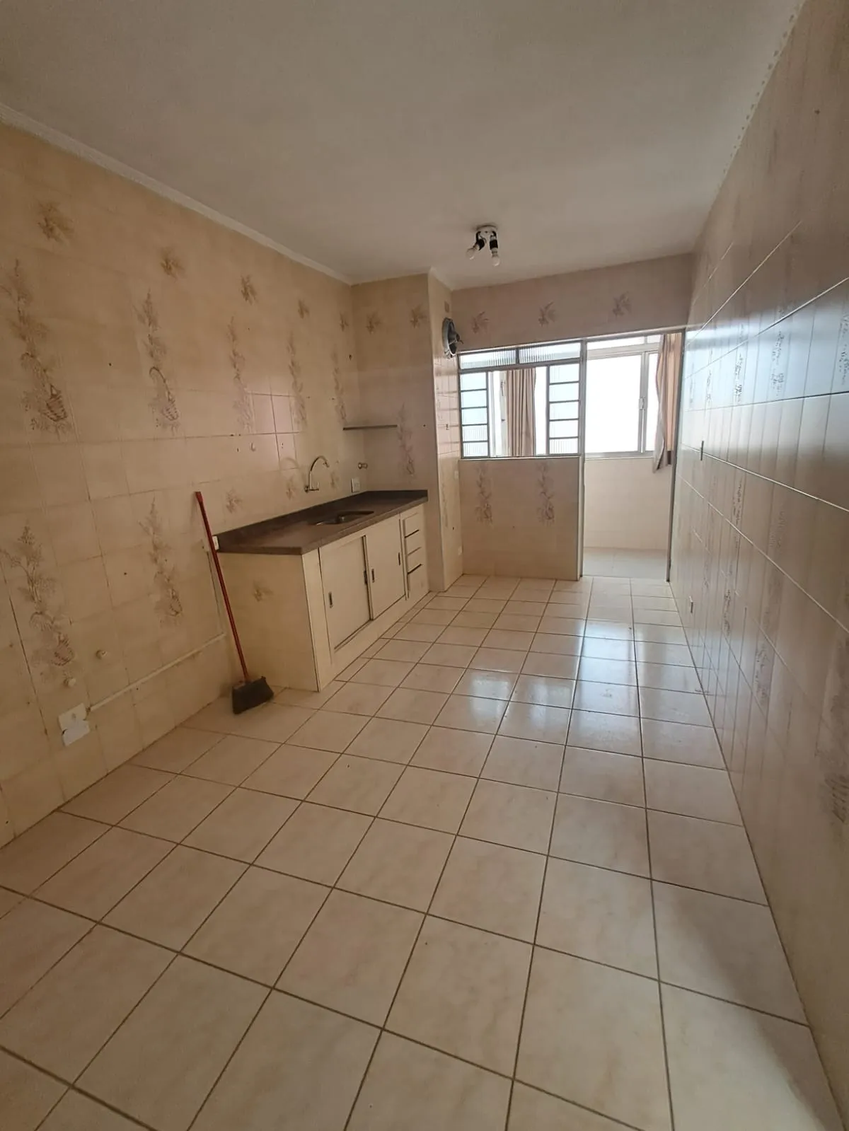 Imagem Apartamento à venda no Centro de Sorocaba, 116 m², 3 dormitórios, suíte, andar alto, vista panorâmica, portaria 24 horas.