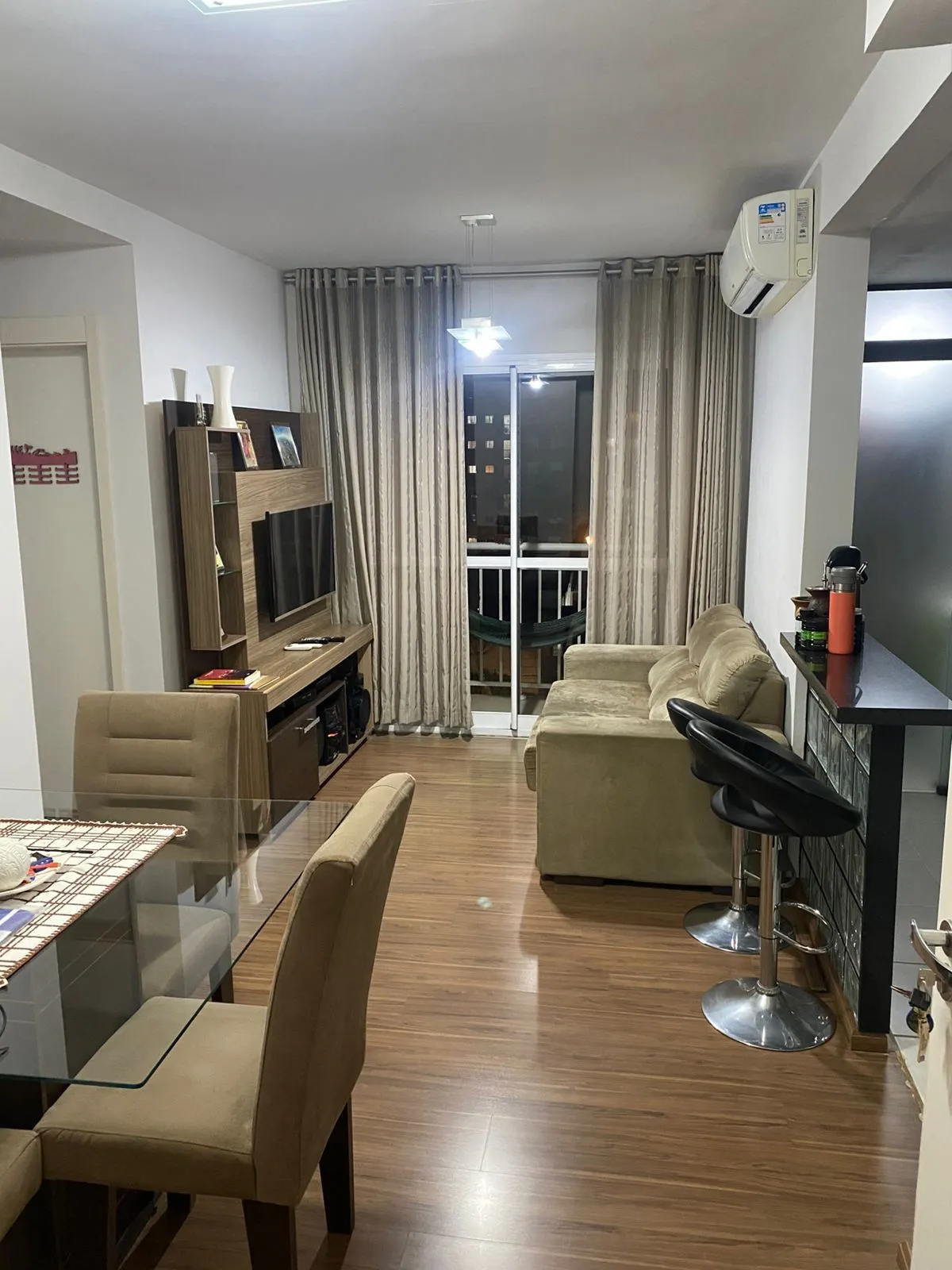 Imagem Apartamento para Venda - 56m², 2 dormitórios, sendo 1 suites, 1 vaga - Camaquã
