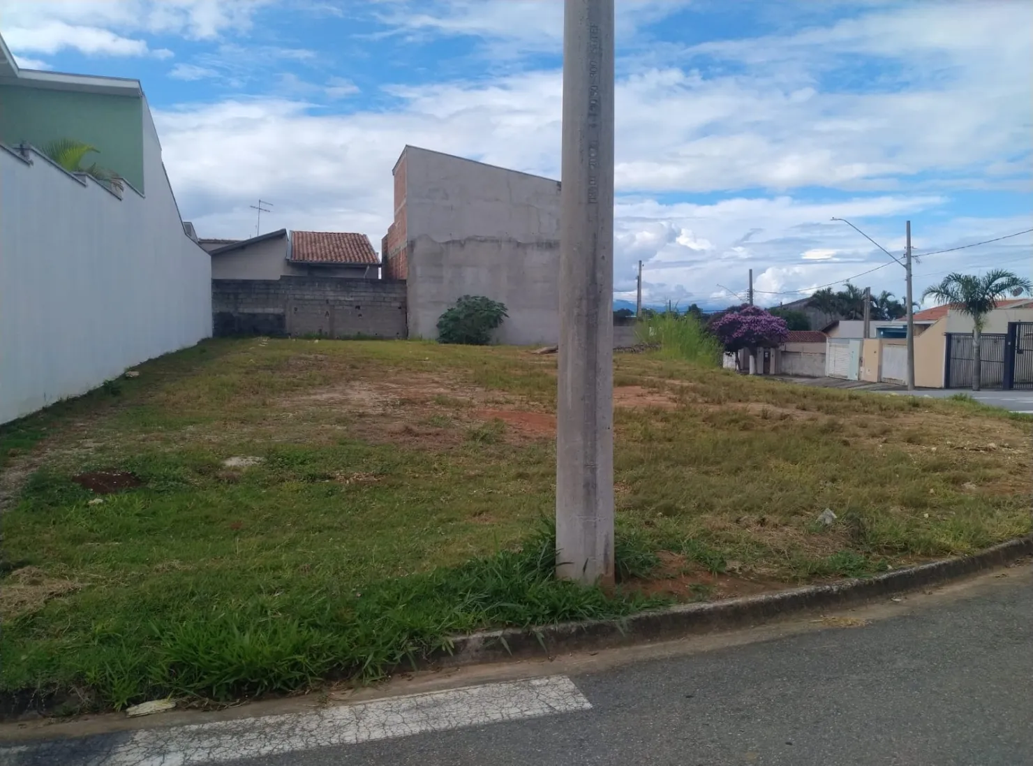 Foto do imóvel Terreno à venda 420M², Jardim Oásis, Taubaté - SP
