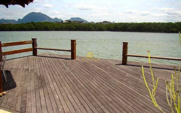Imagem Com uma localização privilegiada, este imóvel está situado em um terreno de 1.250 m², com vista...
