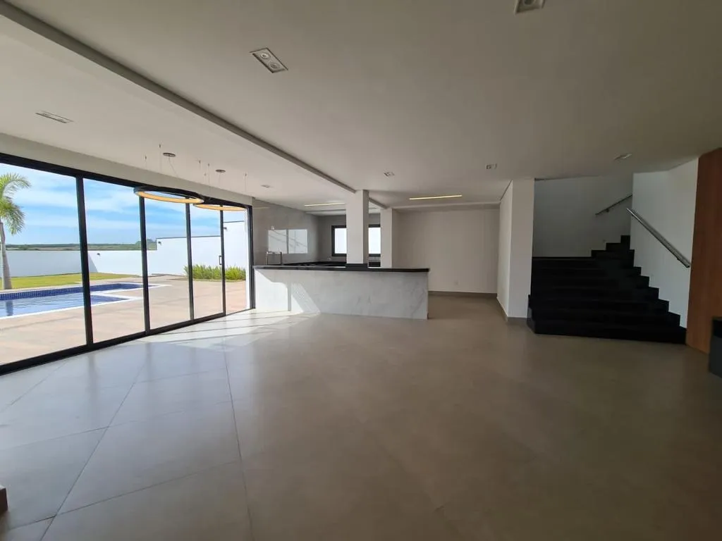 Imagem Linda Casa Térrea no Ecoresidencial Fazenda Jequitibá com 456m².