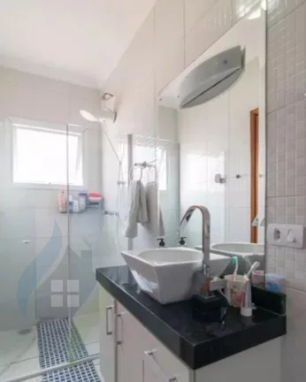 Imagem Cobertura de 3 dormitórios, 3 banheiros, 2 vagas, com 174m² em Jardim, Santo André