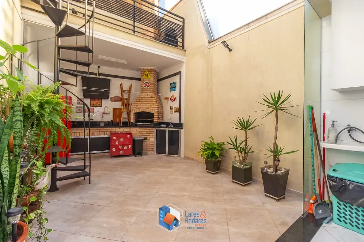 Imagem Sobrado para venda em Chácara Inglesa (Zona Norte) - Pirituba com 3 quartos, sendo 1 suíte, 185m²