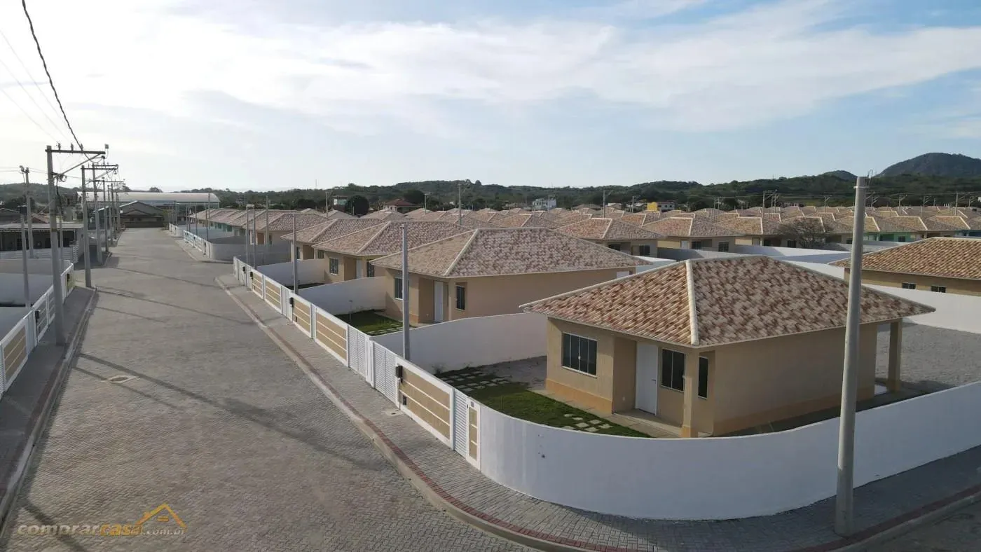 Imagem Casa para Venda em São Pedro da Aldeia / RJ no bairro Praia Linda