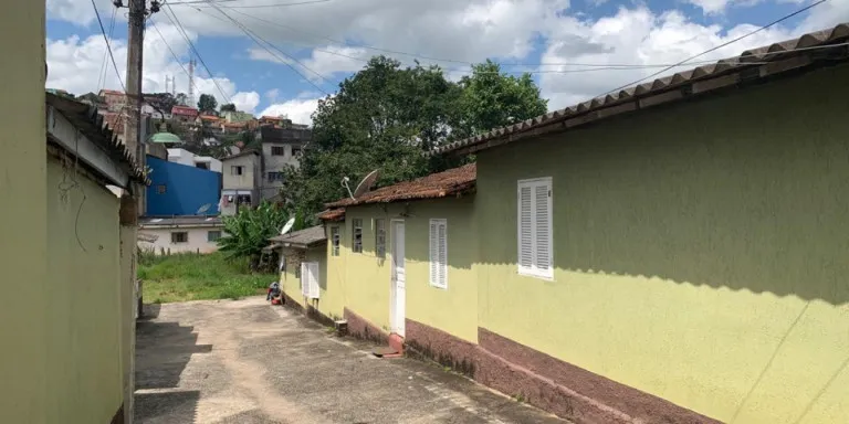 Imagem Casa de Vila com 14 Quartos à Venda, 1.400 m² em Centro - Santa Isabel