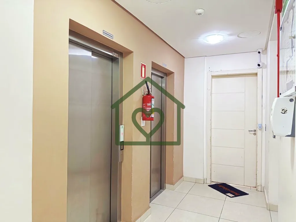 Imagem Apartamento desocupado no bairro Santana , semi novo , com 2 dormitórios, 1 suite , andar alto, exc...