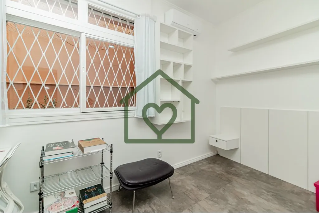 Imagem Apartamento Garden à venda no Centro Histórico de Porto Alegre, com 145,12 m2 de área privativa e...