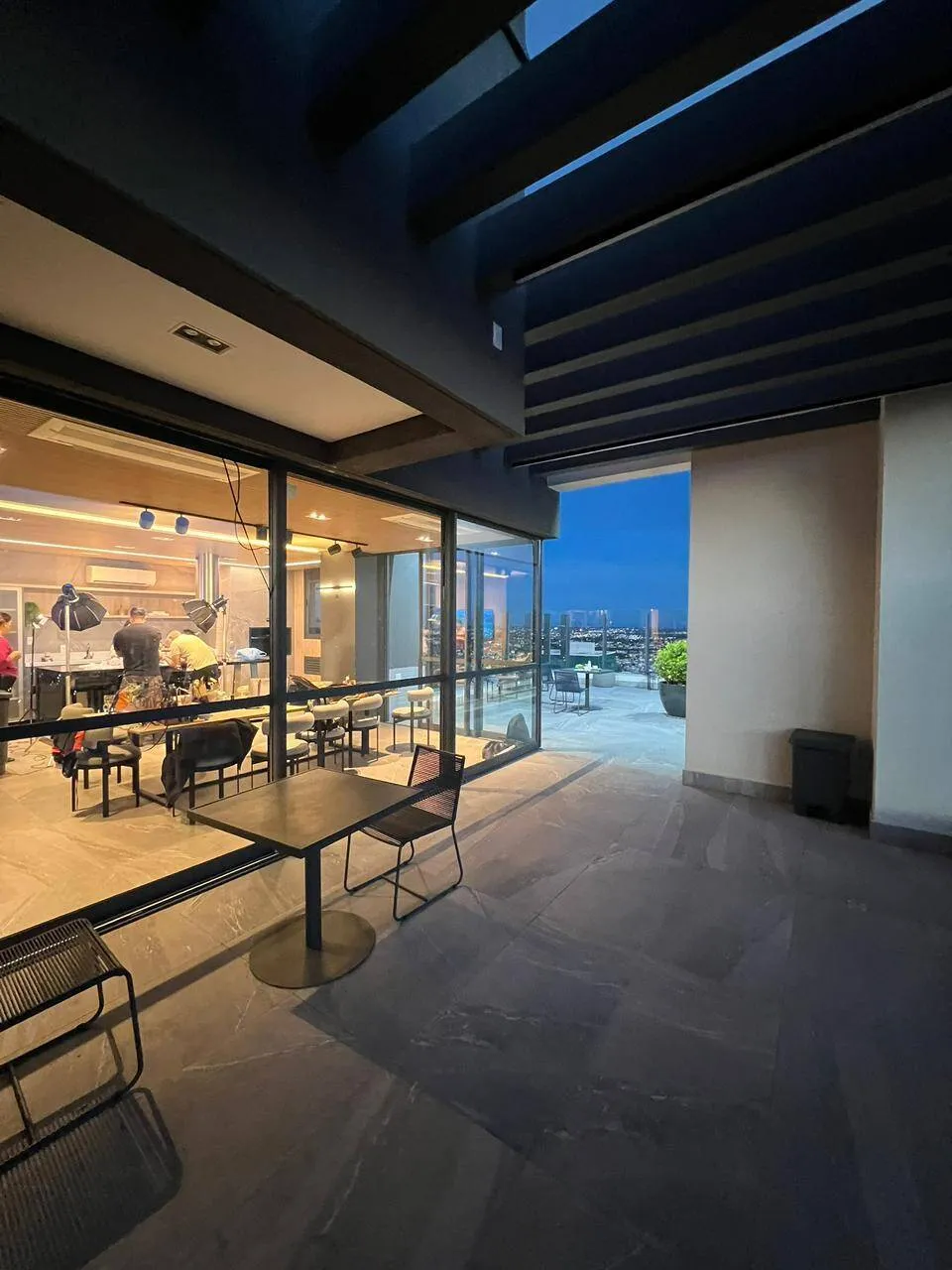 Imagem Apartamento 2quartos mobiliado condomínio Urbanit