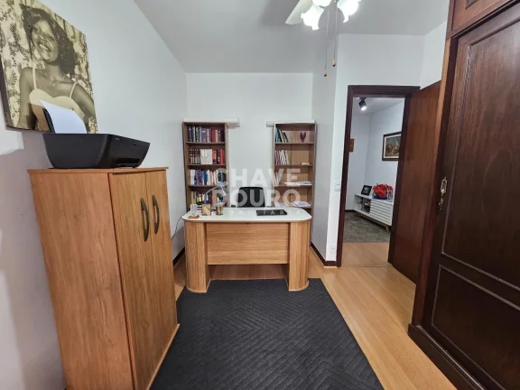 Imagem Apartamento com 4 quartos (2 suítes) 2 salas e varanda para venda em Agriões, Teresópolis RJ