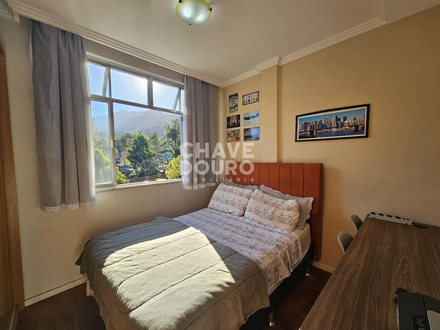 Imagem Apartamento reformado em frente a faculdade UNIFESO no Alto!