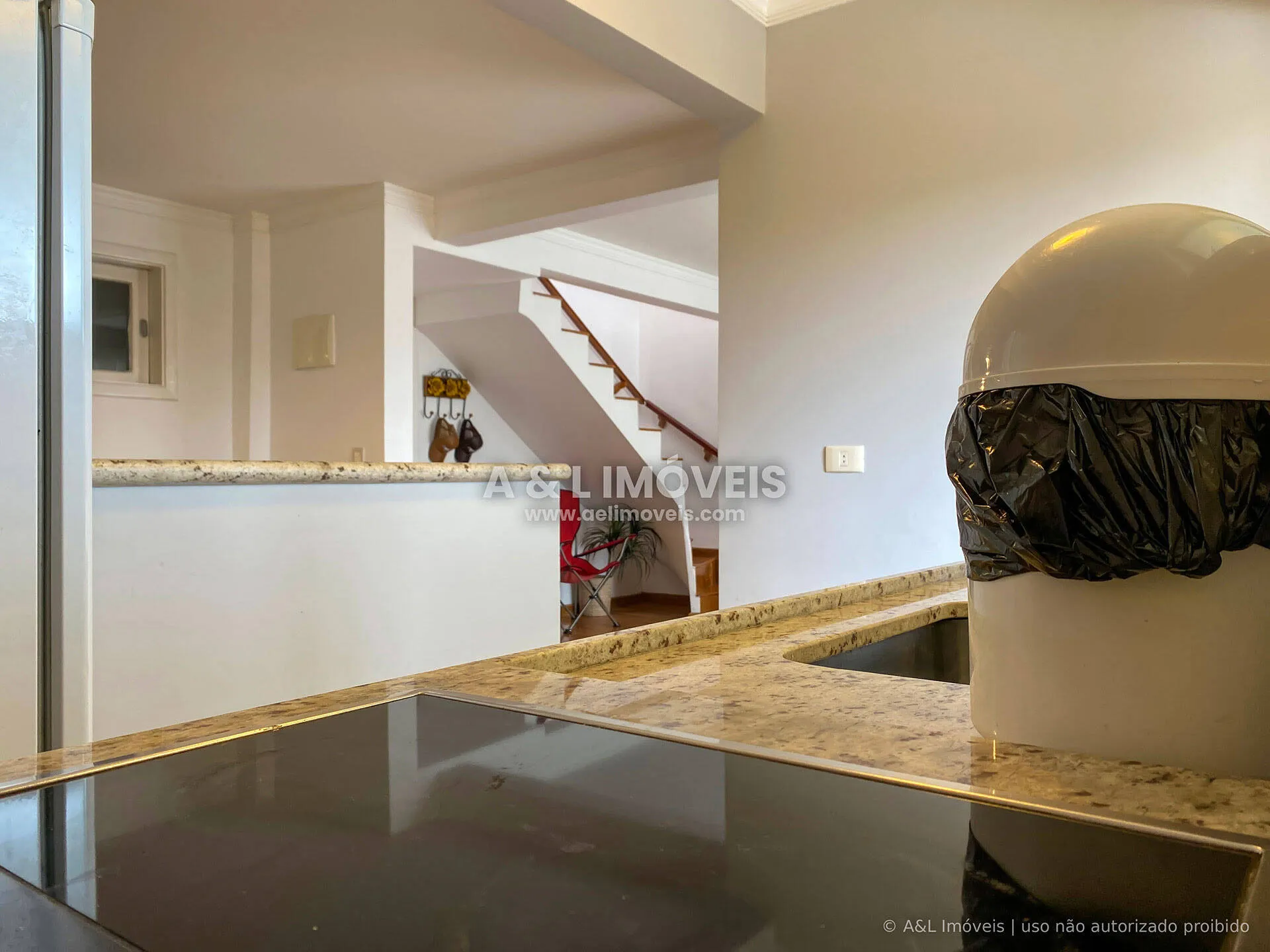 Imagem Duplex à venda em Campos do Jordão com 2 suítes e lareira