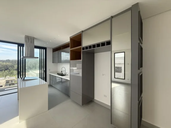 Imagem Linda Casa de 3 Suítes, Sauna, Piscina, Cascata Deslumbrante